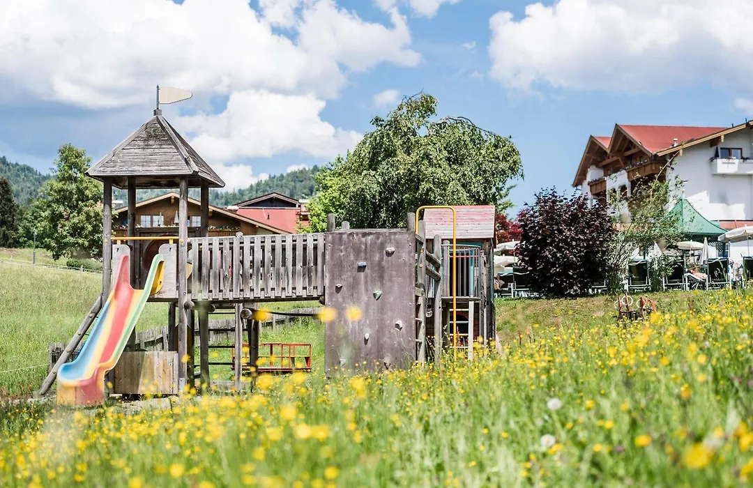 Wohlfuehlresort Peternhof-1